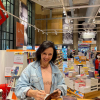 Signing in Libreria Feltrinelli, Milan (Italy); Photo Mauro Cremon